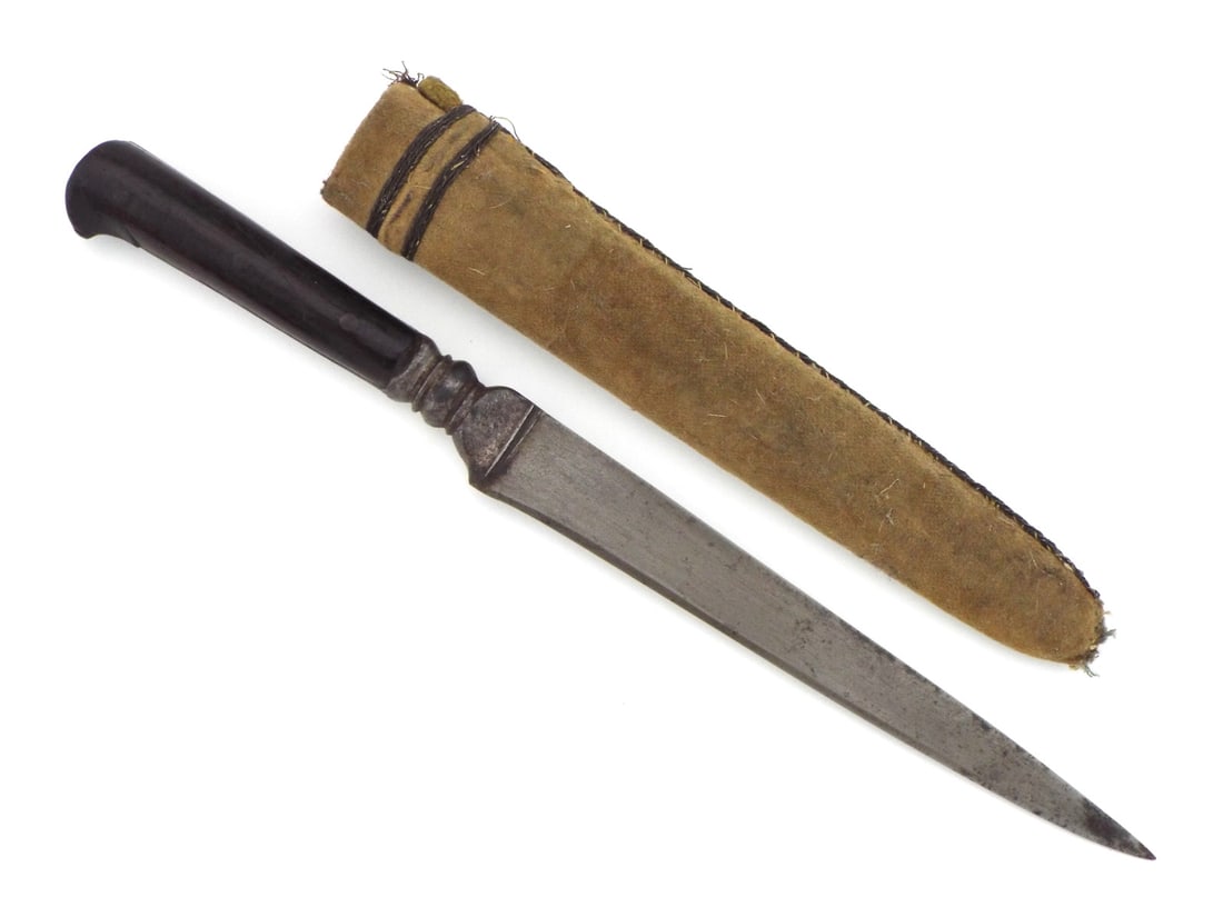 Indian Mughal Kard Dagger WOOTZ BLADE & Hardwood Handle: Single edged blade exhibiting high contrast wootz patterning throughout with integral bolster showing surface oxidation. The spine remains thick with a straight profile tapering to a needle point. Han