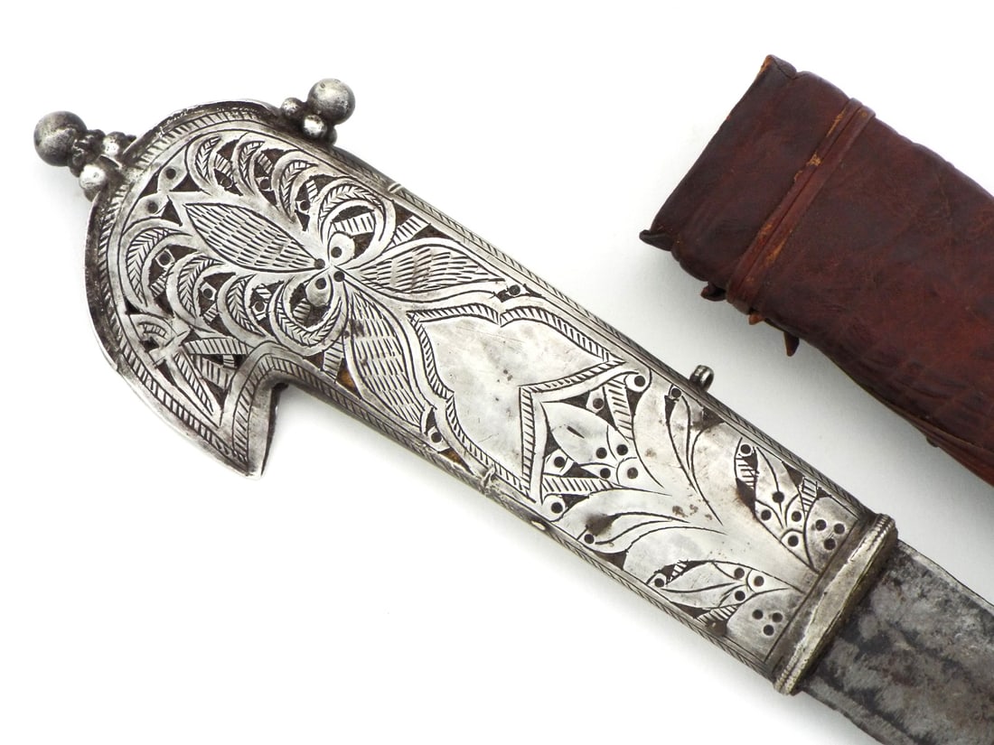 Yemeni Shafra Belt Knife ISLAMIC SILVER INSCRIBED HILT (1 of 6)