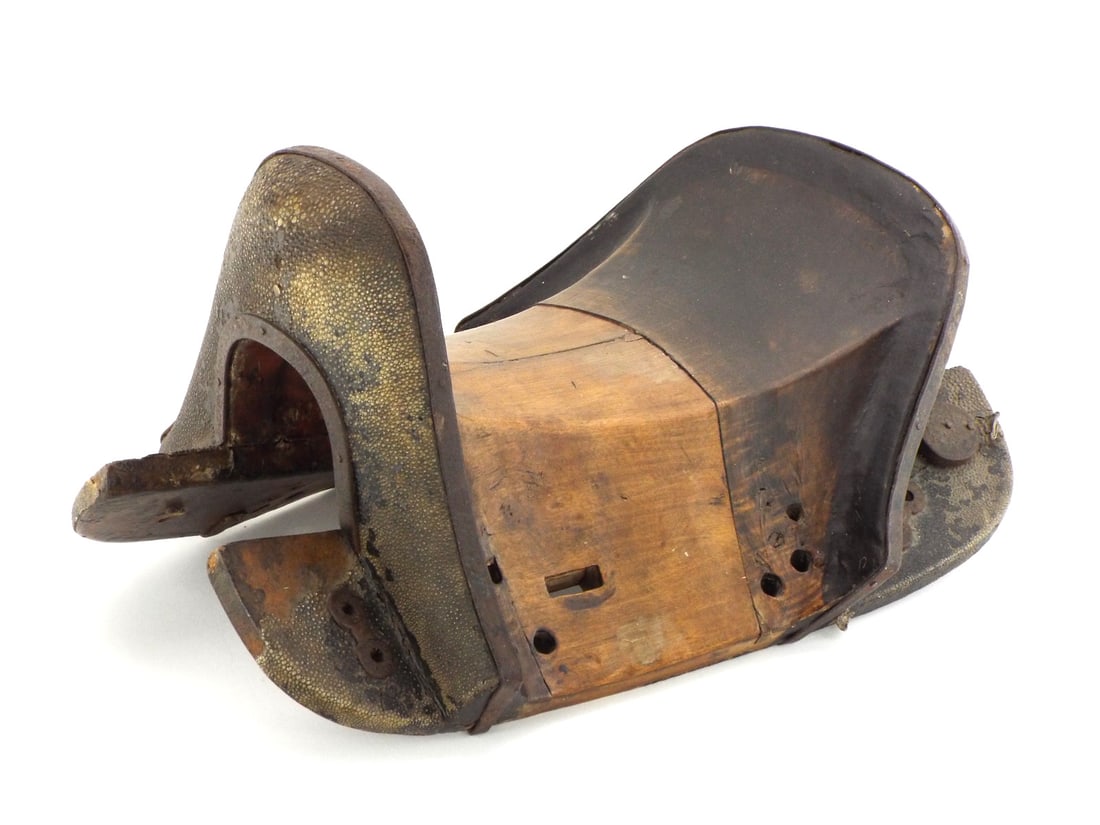 Chinese Qing Dynasty Saddle Tree with SHAGREEN TRIM (1 of 18)