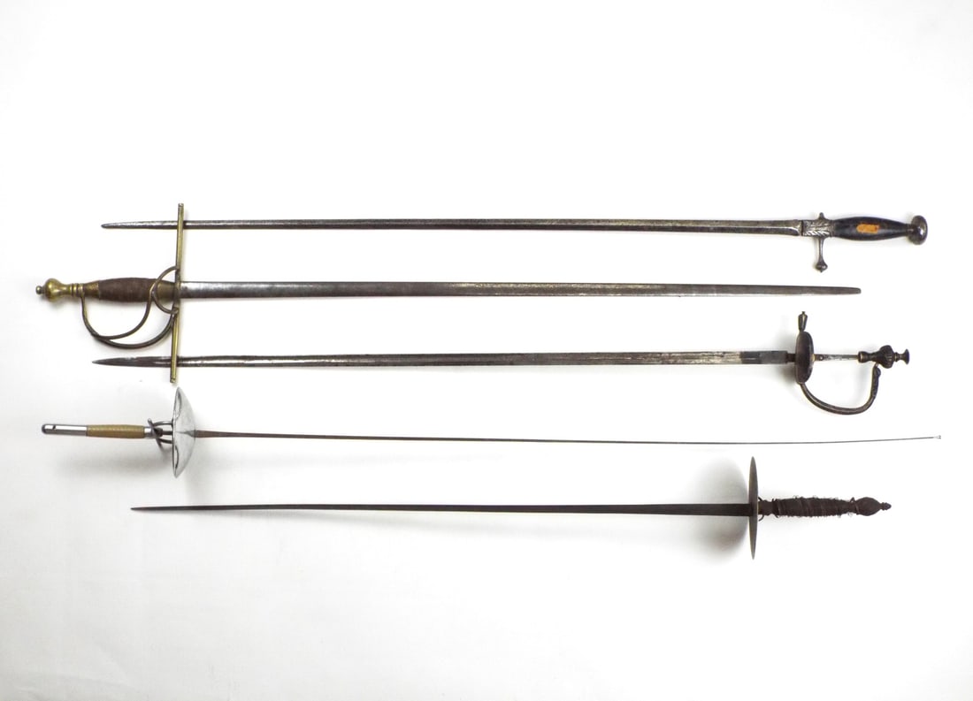 Group Of Edged Weapons: Group Of Edged Weapons
