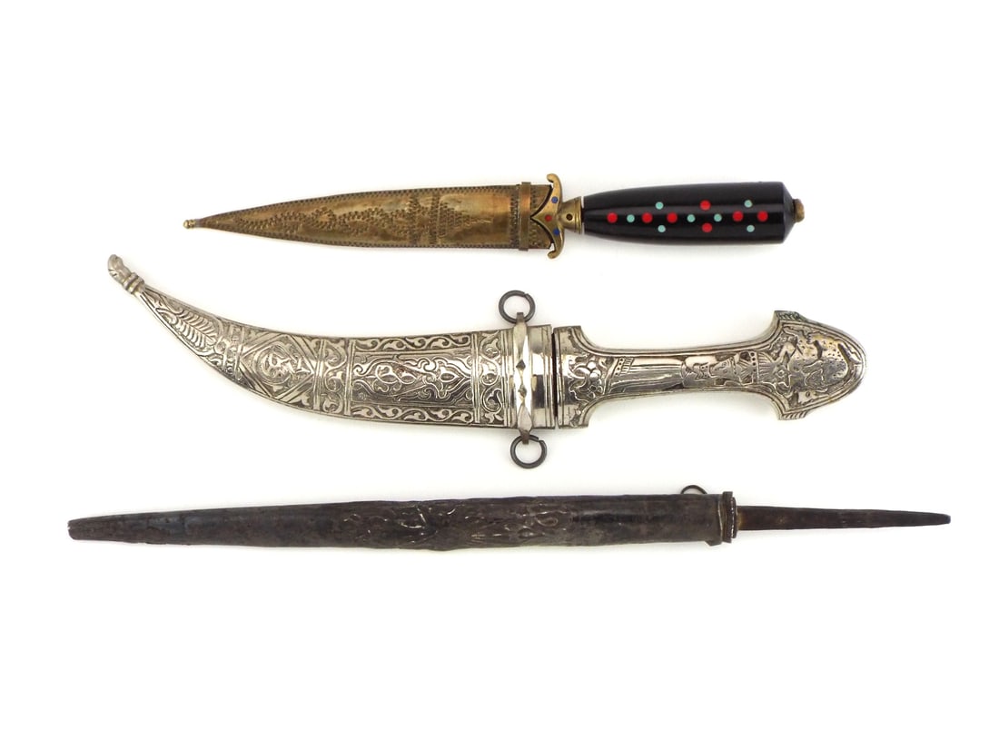 Group Of Edged Weapons: Group Of Edged Weapons