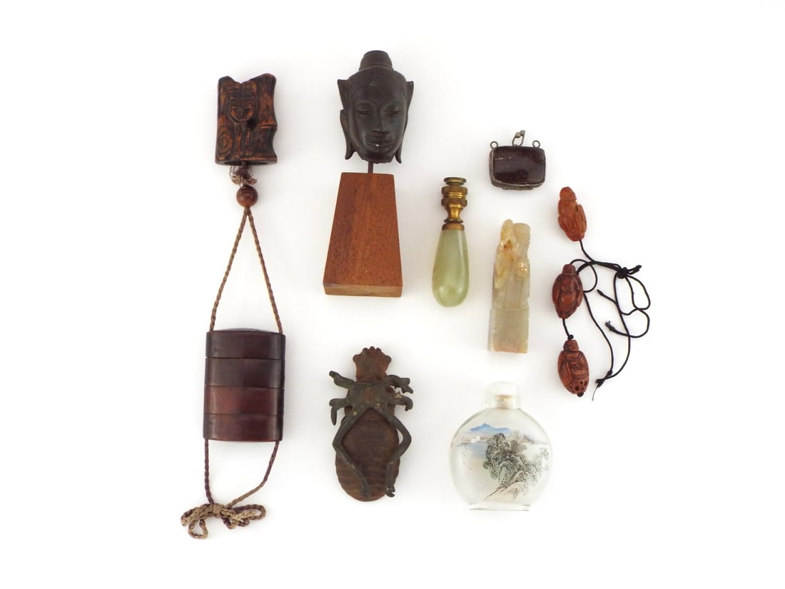 Group of Japanese Netsuke Miniatures & Figurines (1 of 7)