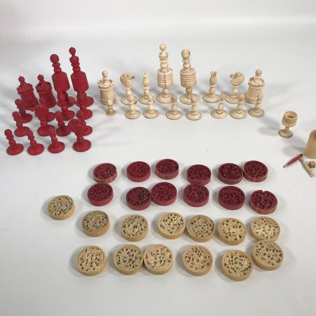 Antique Chinese Carved Bone Chess Game Set: Damage to one piece, up to 4.25" tall.