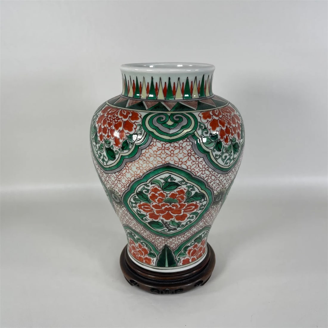 19/20th C. Chinese Porcelain Famille Verte Vase (1 of 8)