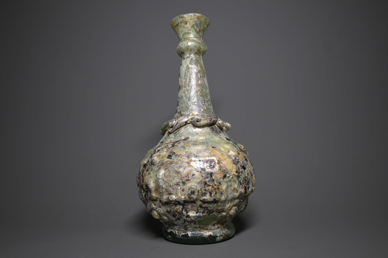 A large islamic glass flask with inscriptions (1 of 8)