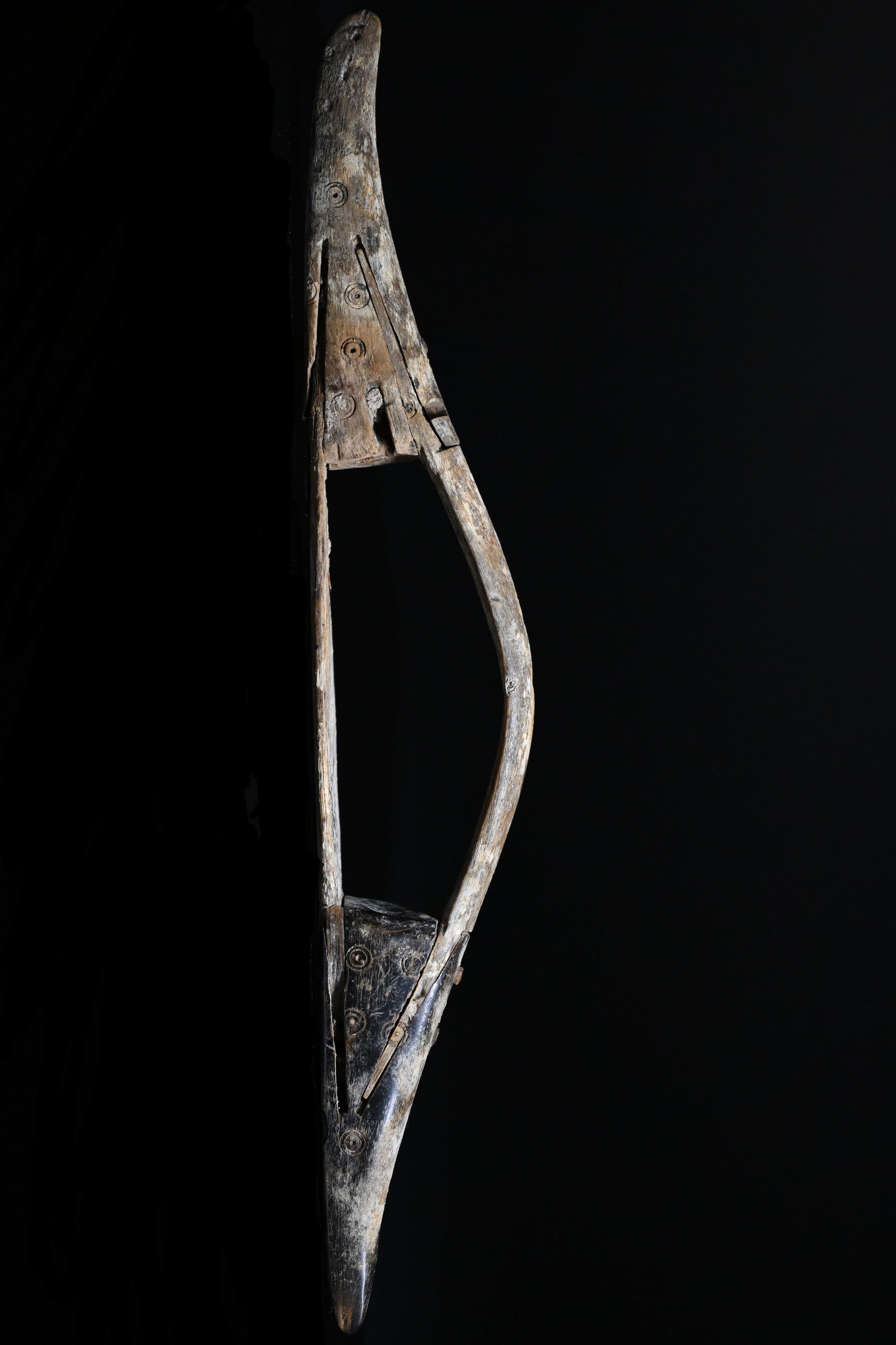 An important Egyptian wooden bow (1 of 9)