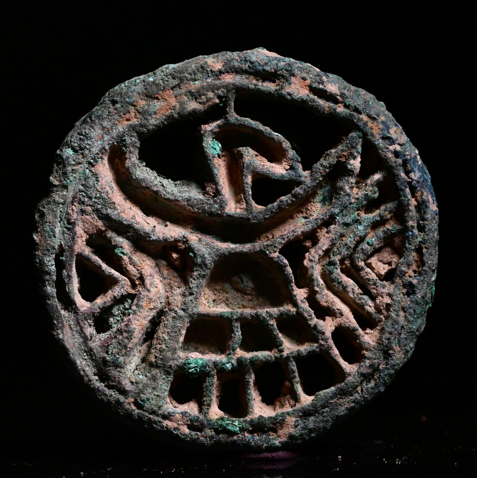 Bactrian compartmented stamp seal with human like-bird: Compartmented stamp seal with human like- bird. Bactria-Margiana Archaeological Complex ca. 3rd-early 2nd millennium BCE.Provenance: property of an european collector, acquir3d in early 1990s