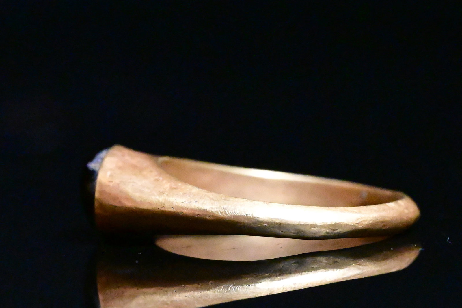 Roman gold ring with Garnet - 3