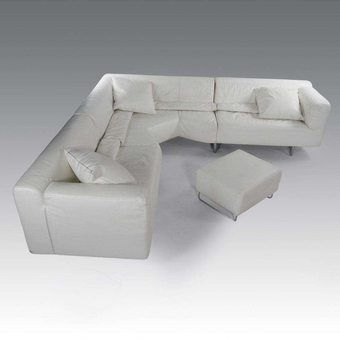 Piero Lissoni Divano MET in pelle con pouf, produzione Cassina - Italia (1 of 2)