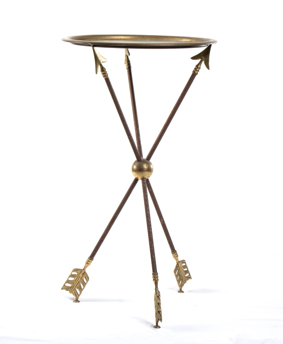 Coppia di tavolini in bronzo e bronzo dorato con gambe a guisa di frecce (1 of 1)