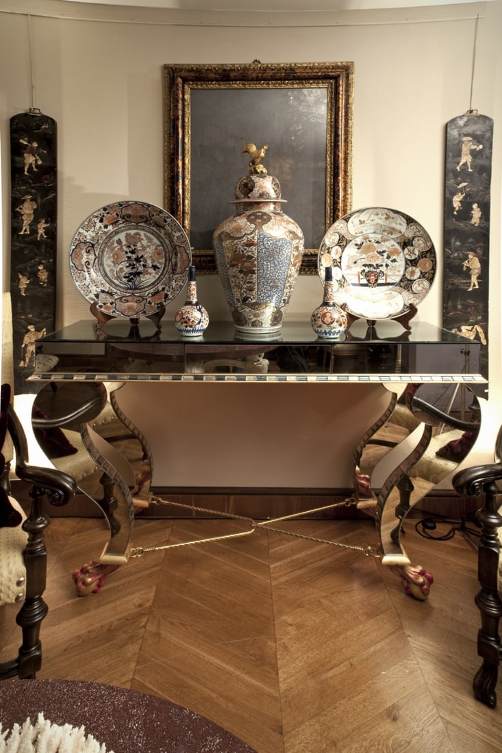 Celeste Dell'Anna (disegno di) Console specchiata con piedi lignei "claw & ball" (1 of 6)