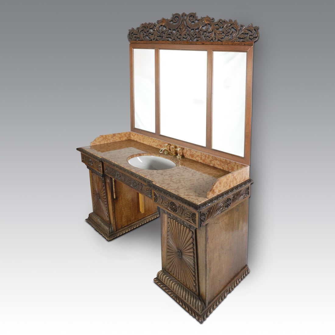 Grande mobile da bagno (1 of 2)