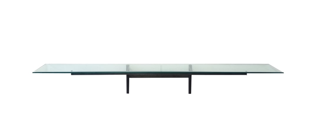 Wall table with steel structure and crystal top: Wall table with steel structure and crystal top Wall table with steel structure and crystal top 300 600 900 cm 38,5x270,5