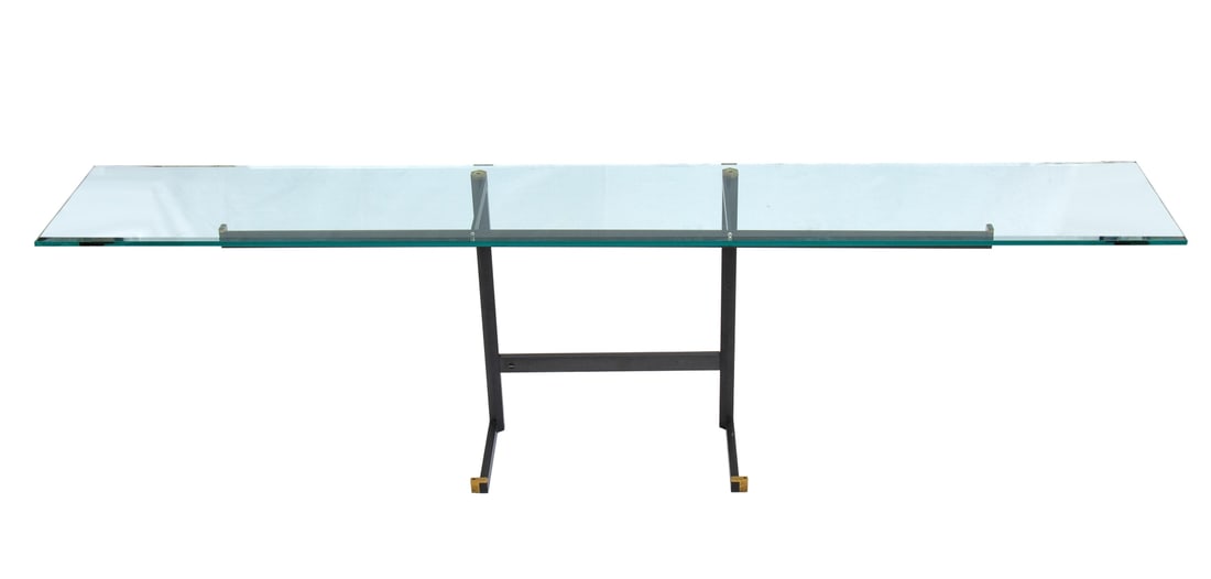 Spectacular table with steel structure and crystal top: /