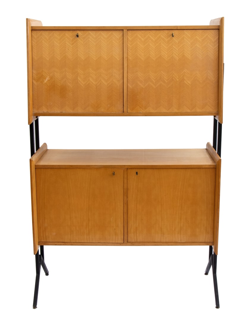Credenza razionalista in legno di frassino a due livelli (1 of 2)