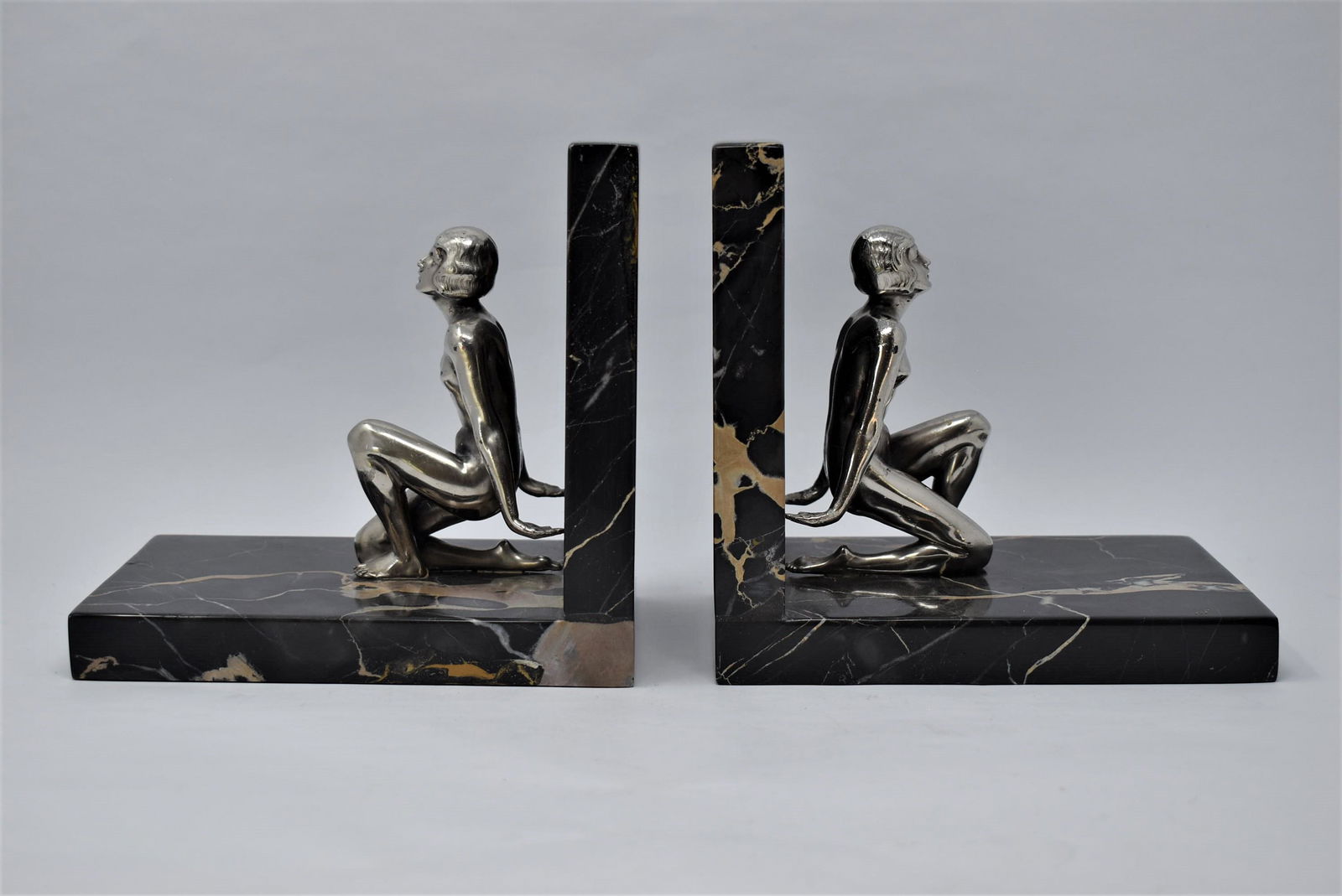 Pair of Art deco silvered metal and marble bookends (1 of 6)