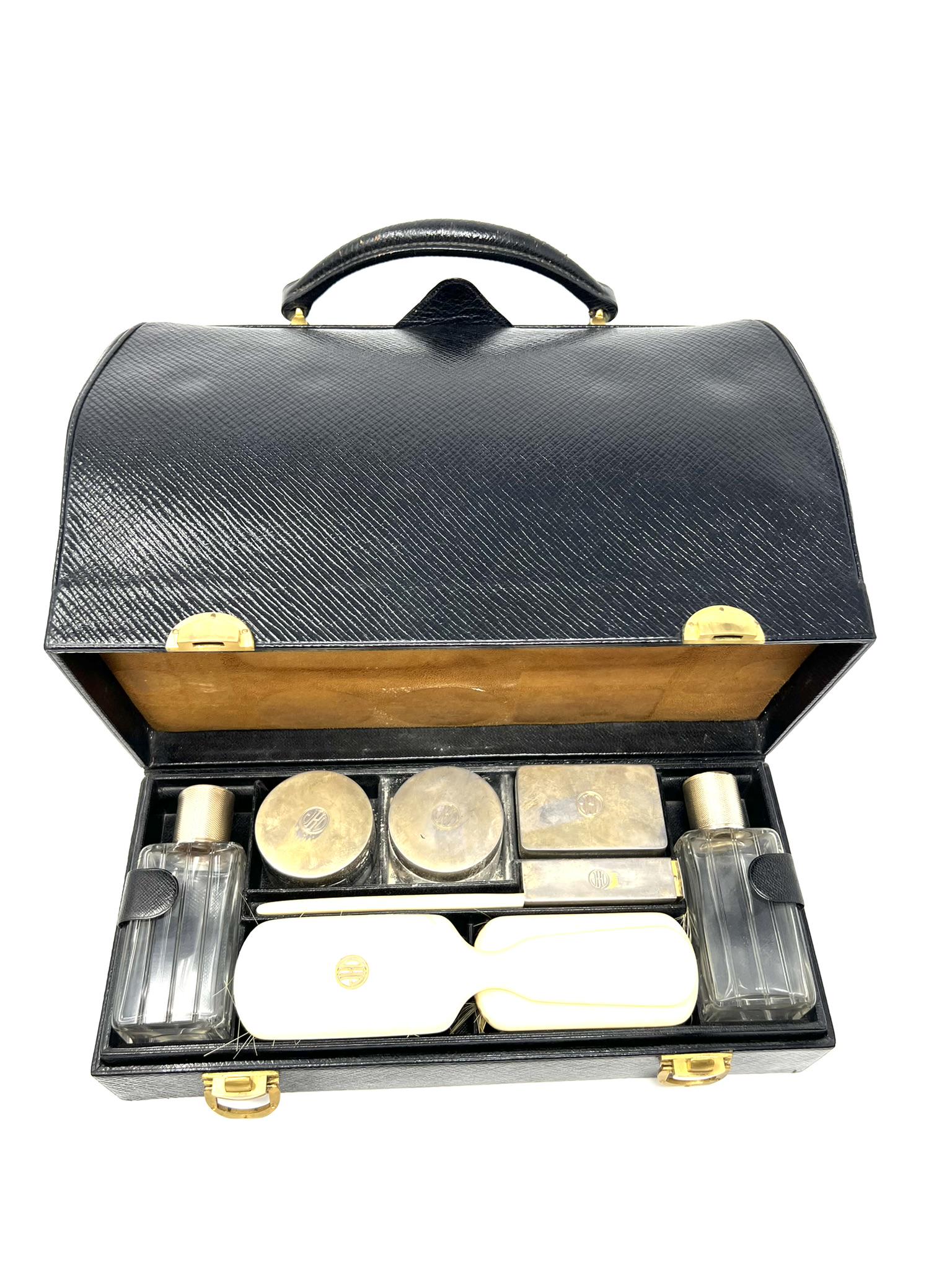 Rare S.T Dupont Art Deco sterling silver travel toiletries case (1 of 17)