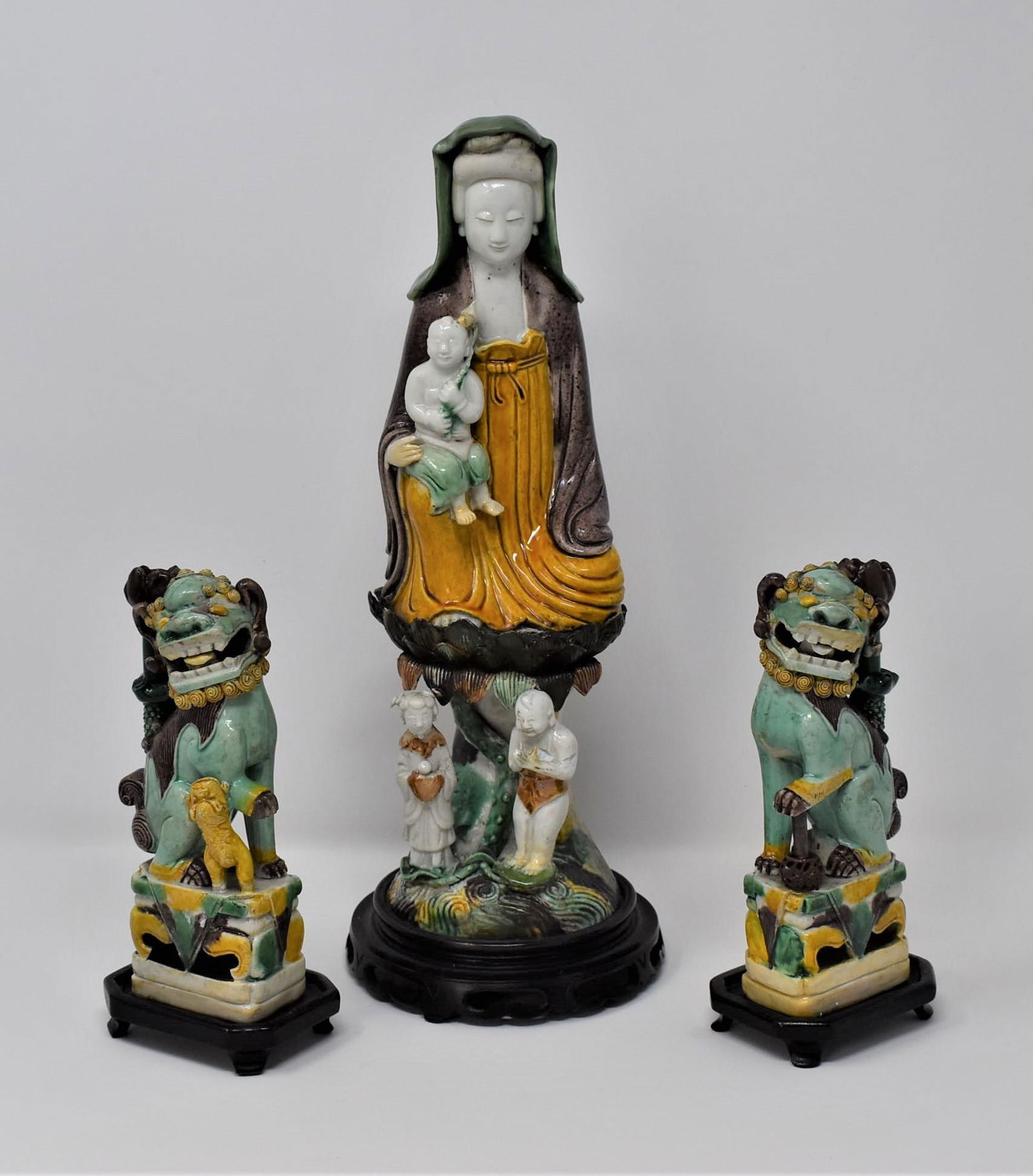 3 Chinese sancai glazed pottery items (1 of 20)