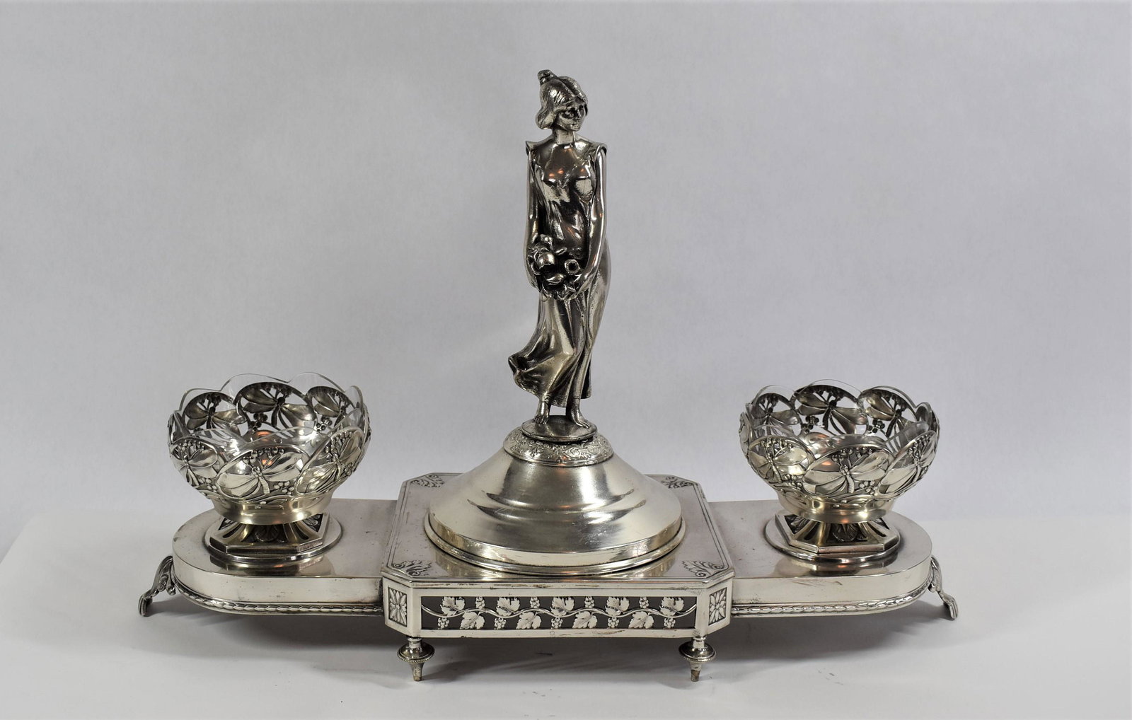 Figural Art Nouveau WMF centerpiece (1 of 14)