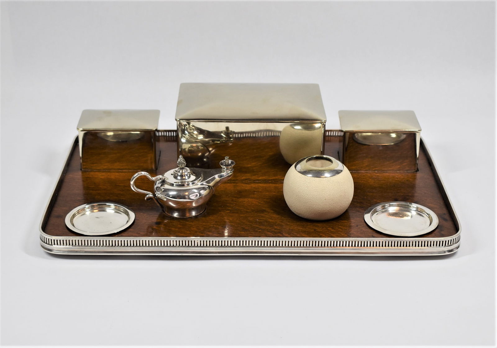 Mappin & Webb Art Deco humidor / smoking fitted tray set: An Art Deco period English Mappin & Webb silver-plated oak fitted tray with a cigar humidor, two cigarette boxes, an oil-lamp form lighter etc... Stamped " Mappin & Webb" on the underside as well as "