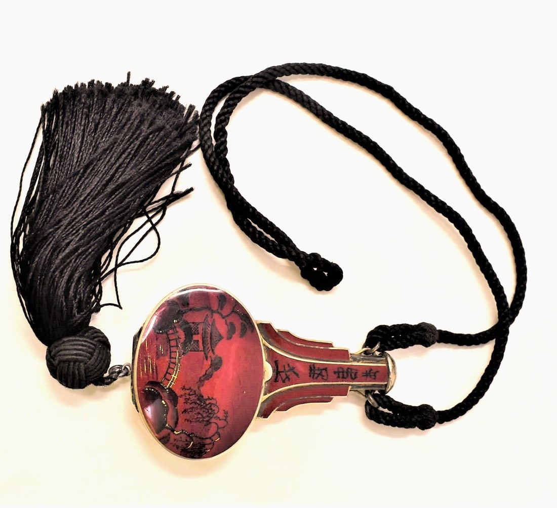 Art Deco sterling silver and enamel Chinoiserie vanity case (1 of 16)