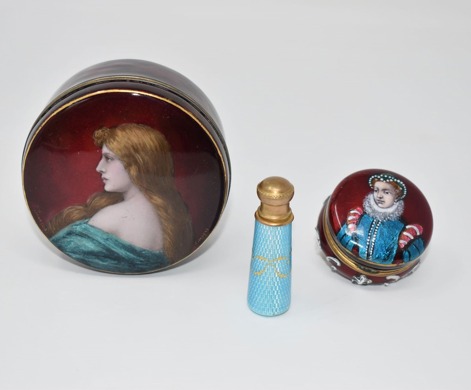 Antique French enamel decorated items, 2 boxes and a scent bottle (1 of 15)
