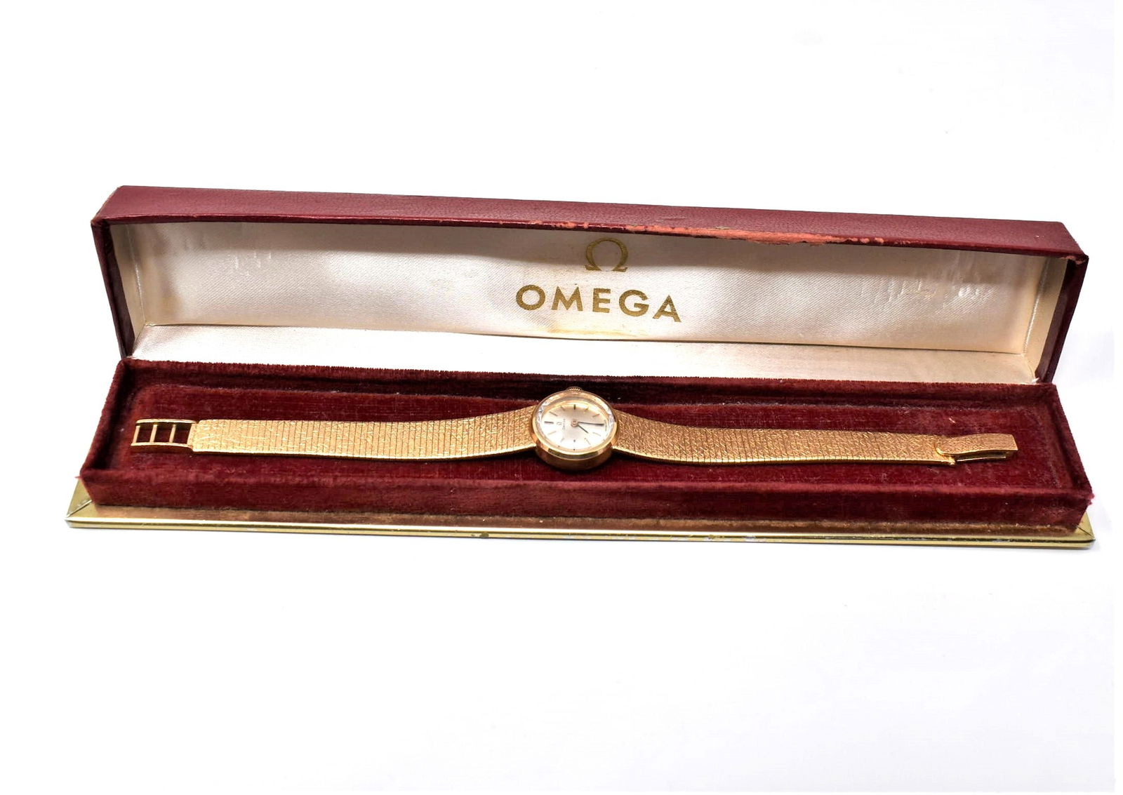 Vintage Omega lady's 18k gold bracelet watch (1 of 14)
