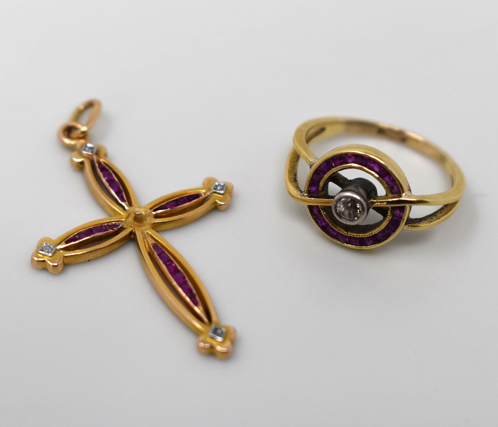 A vintage 14K gold and ruby ring and a 14K gold cross pendant (1 of 9)