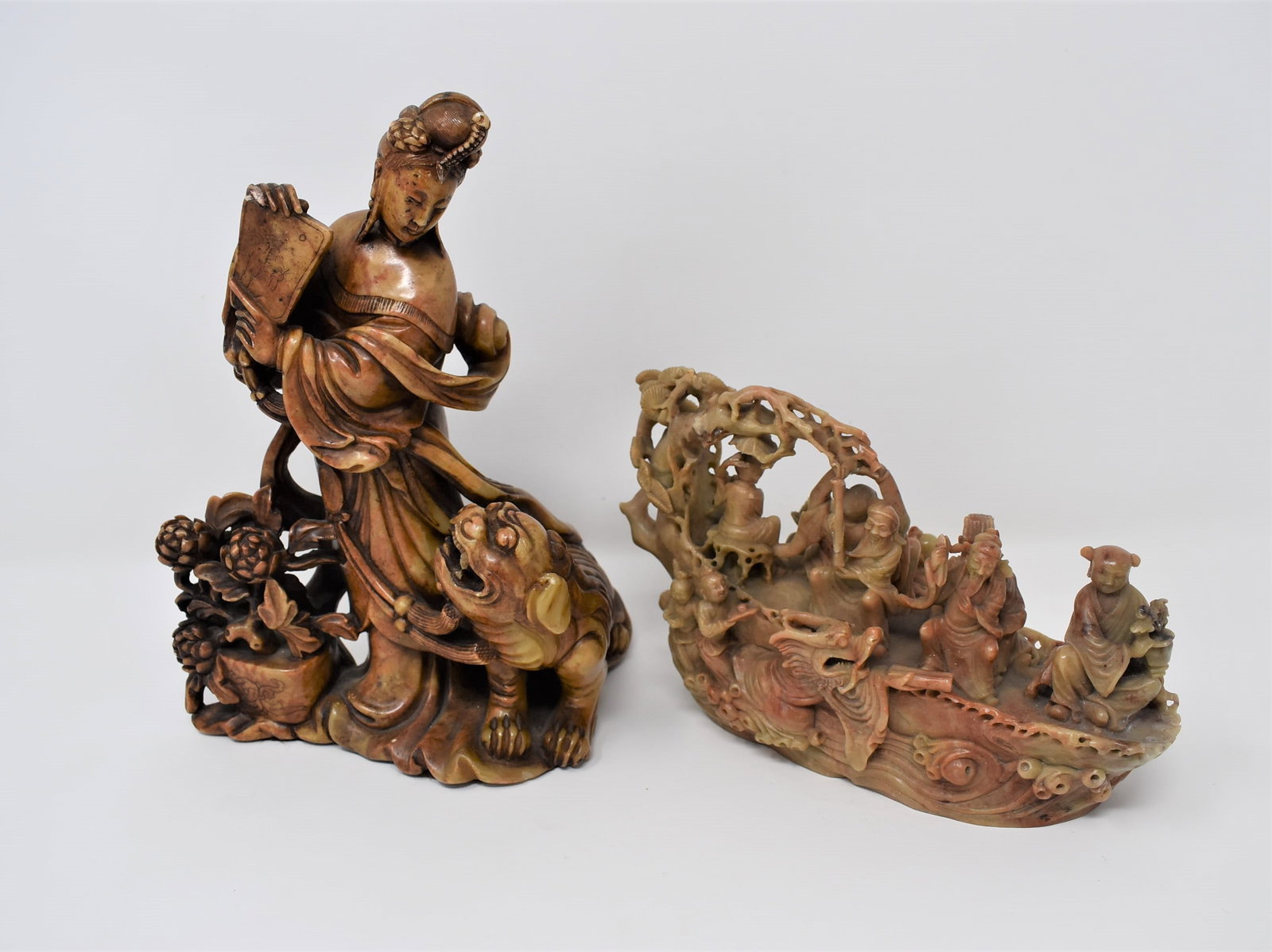 Two Chinese carved shoushan stone groups (1 of 12)