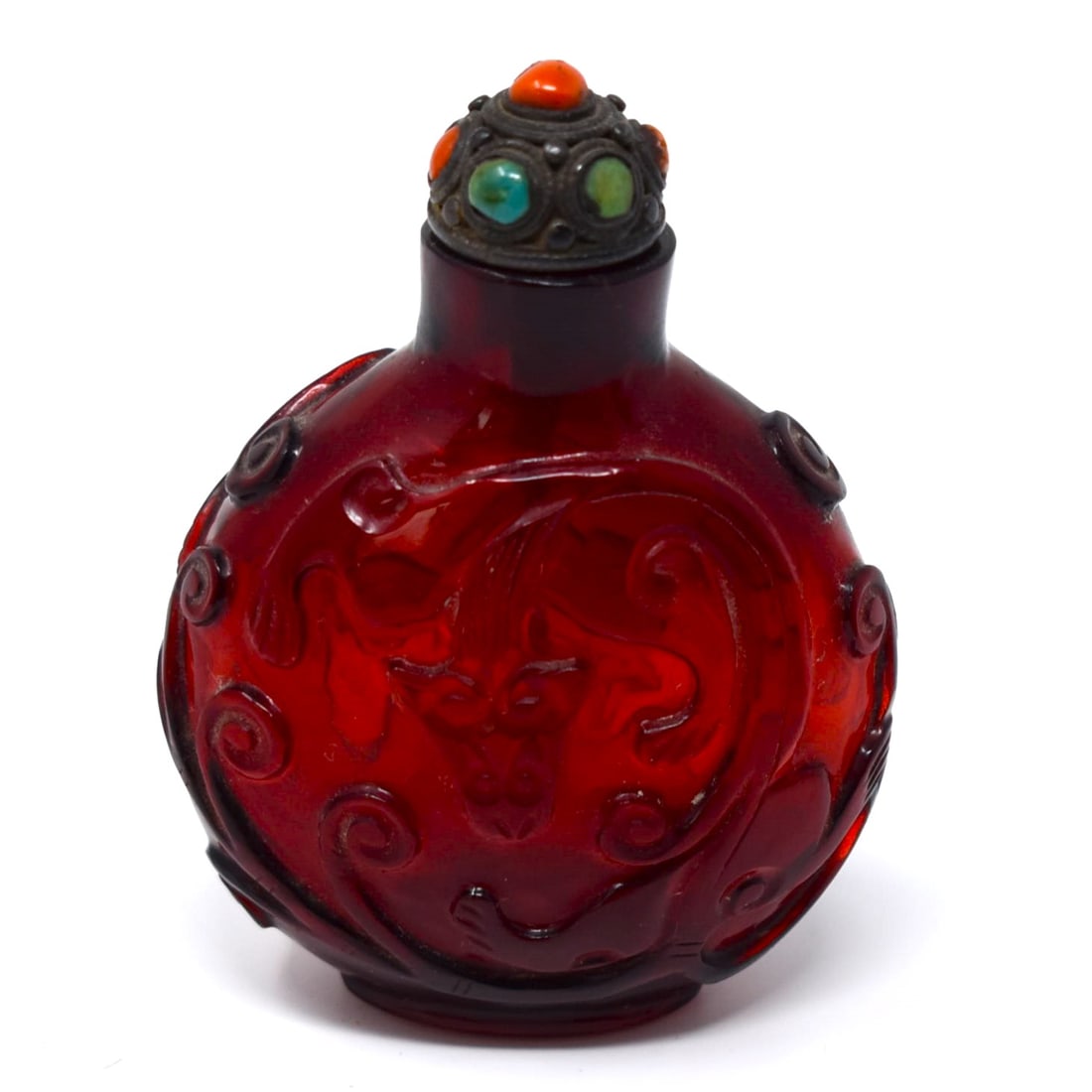 Chinese ruby glass snuff bottle with Chilong (1 of 11)