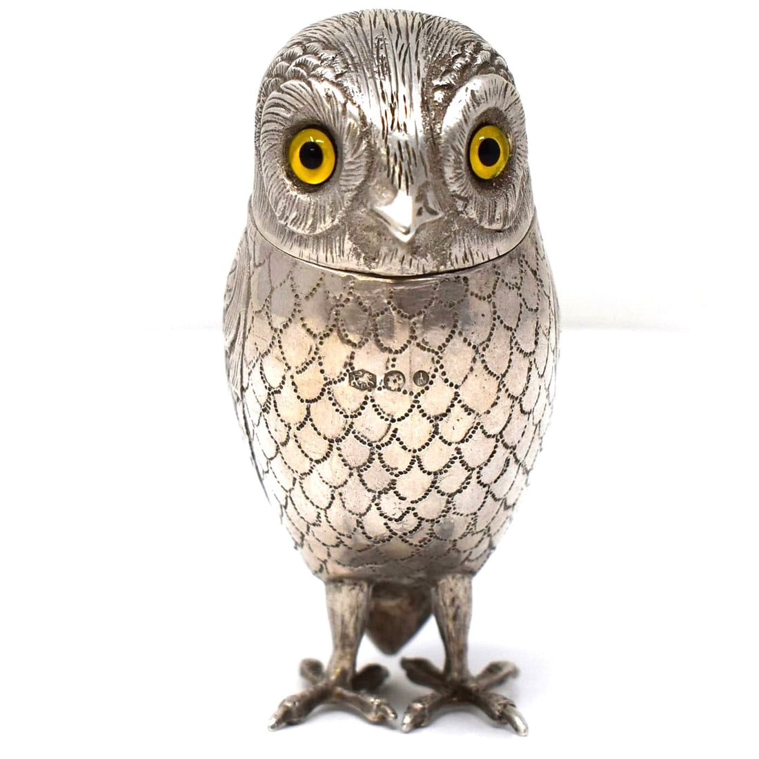 Antique Dutch silver novelty "owl" salt shaker (1 of 14)