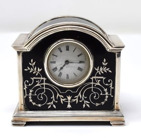 Mappin & Webb, antique sterling silver desk clock, 1919