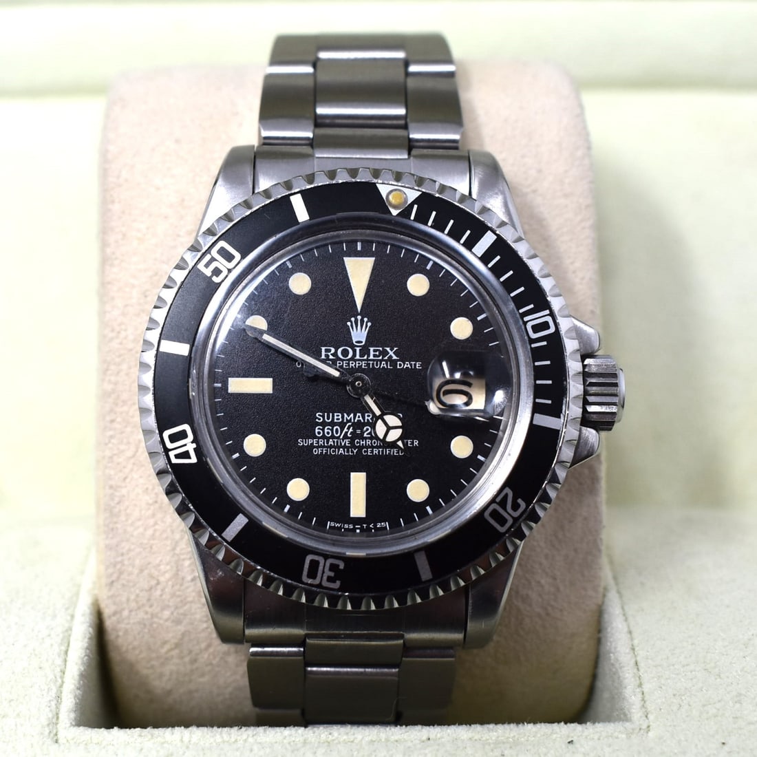ROLEX Submariner date ref.1680 wristwatch with original papers, circa 1979 (1 of 20)