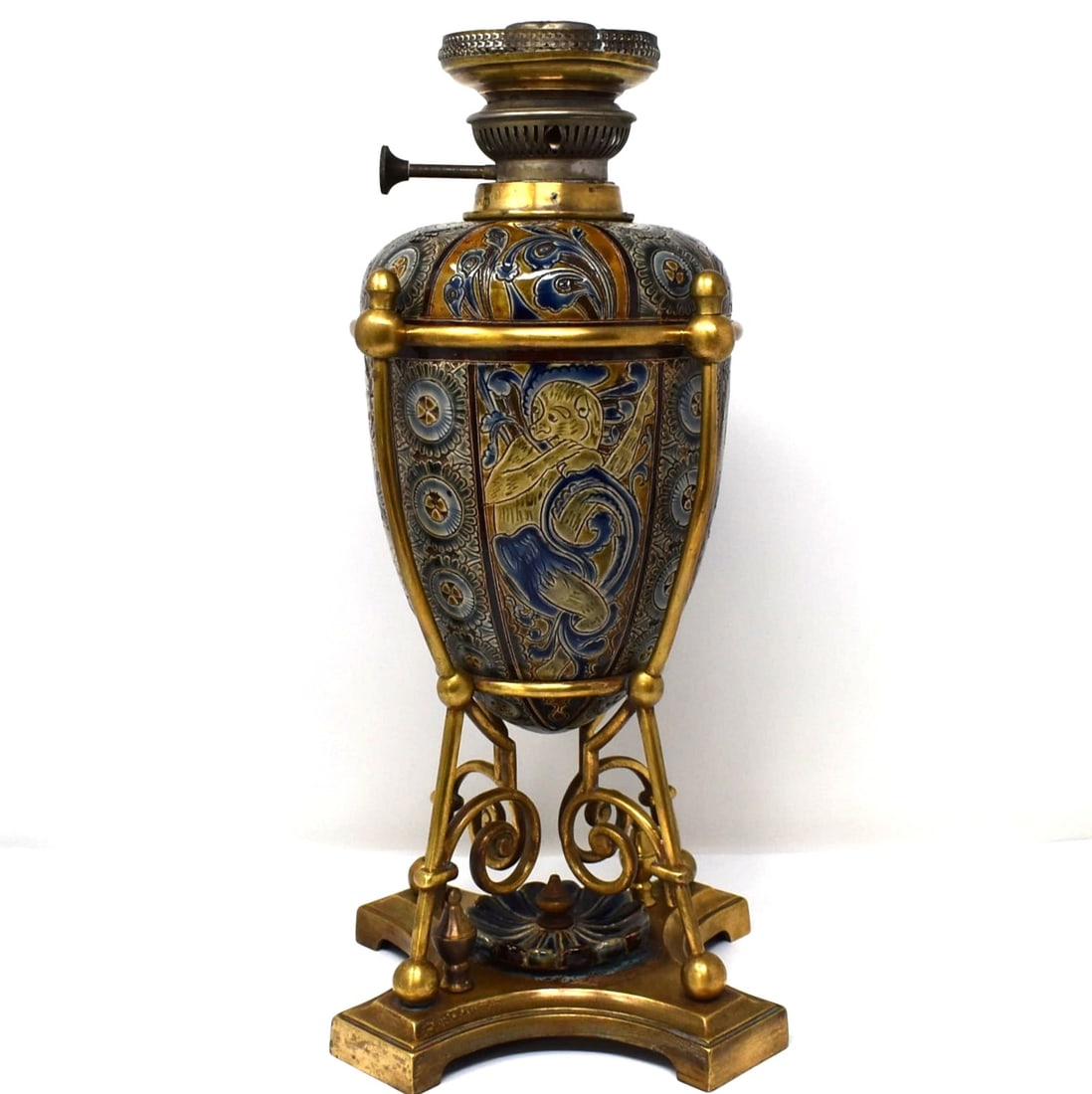 Mark Marshall for Doulton Lambeth Art Nouveau oil lamp (1 of 20)