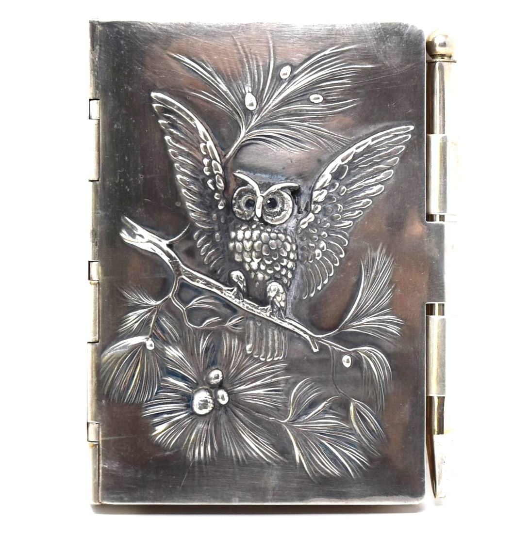 Vintage silverplated Owl themed carnet (1 of 11)