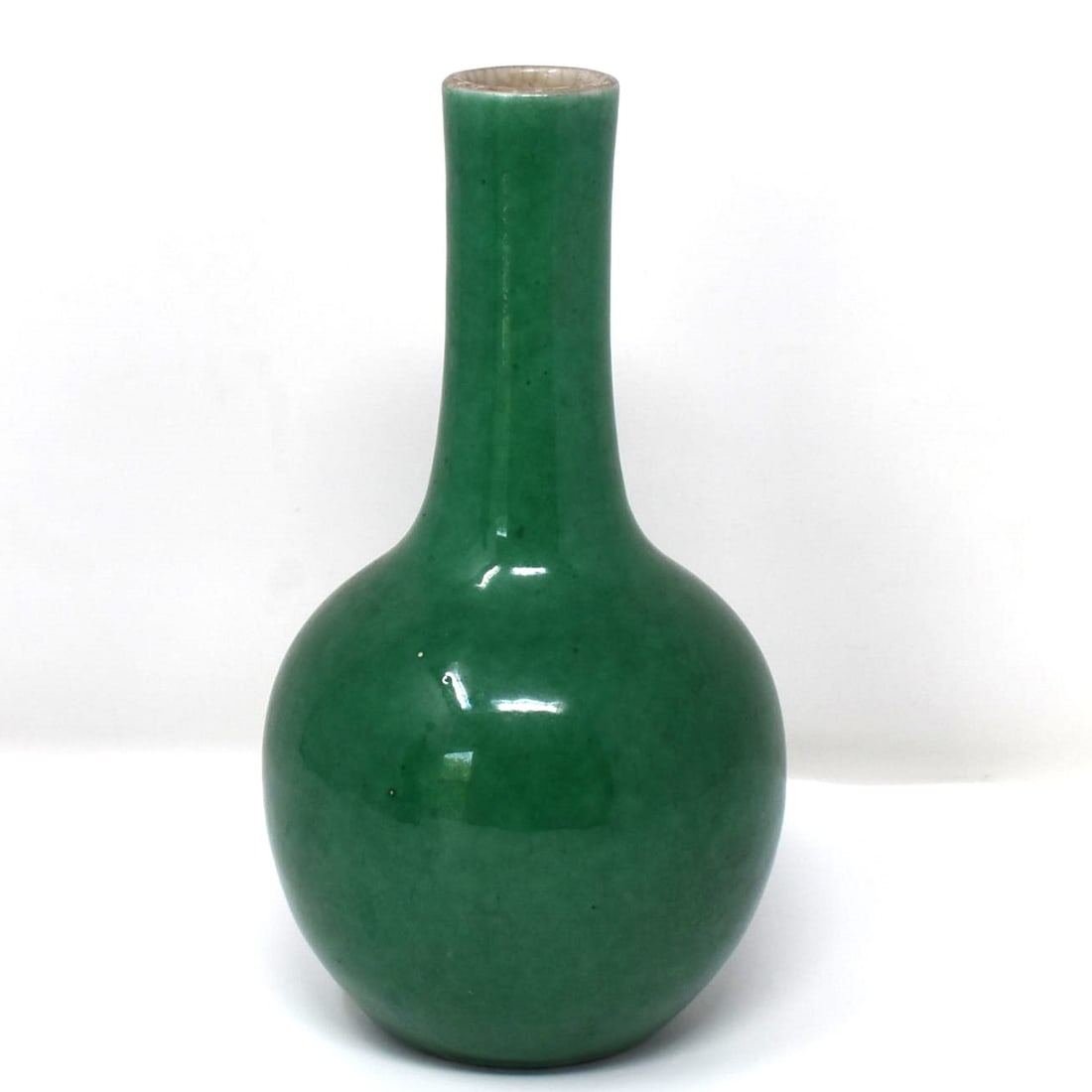 Chinese green-glazed porcelain bottle vase (1 of 14)
