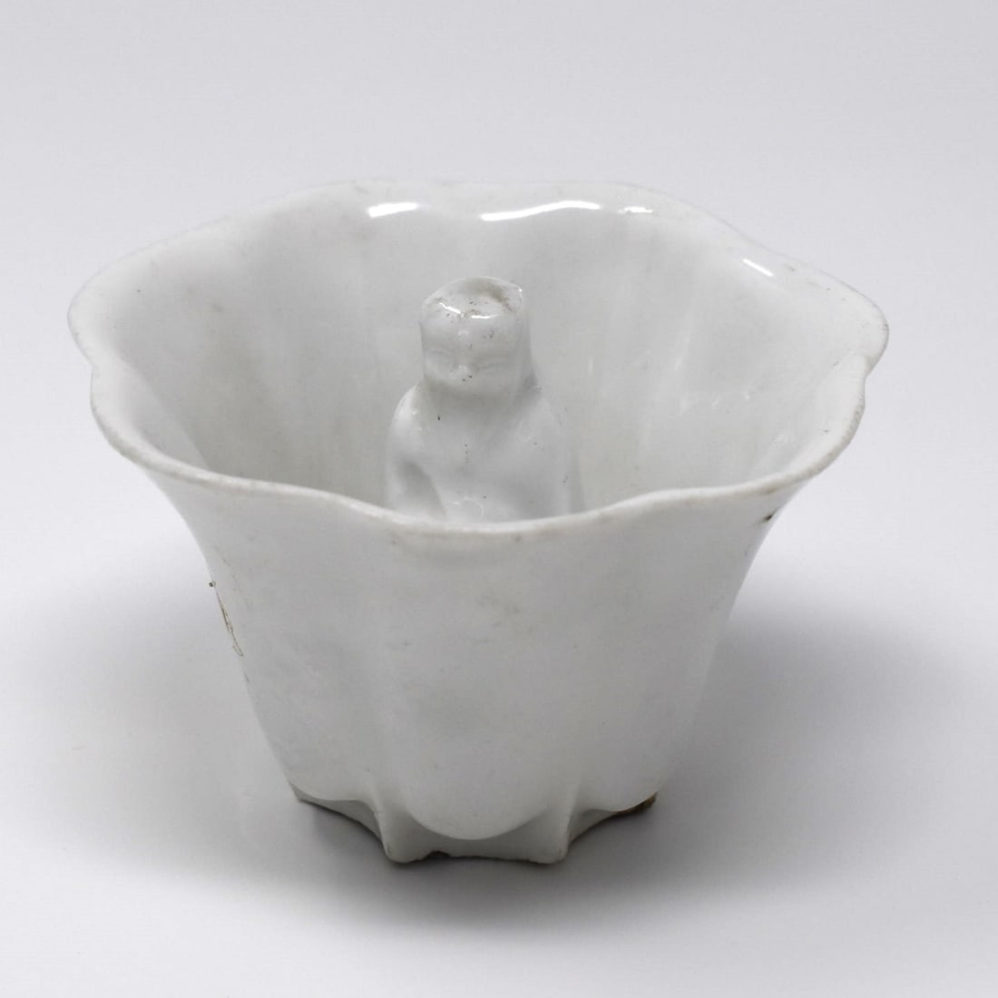 Chinese Dehua porcelain "trick" cup (1 of 14)