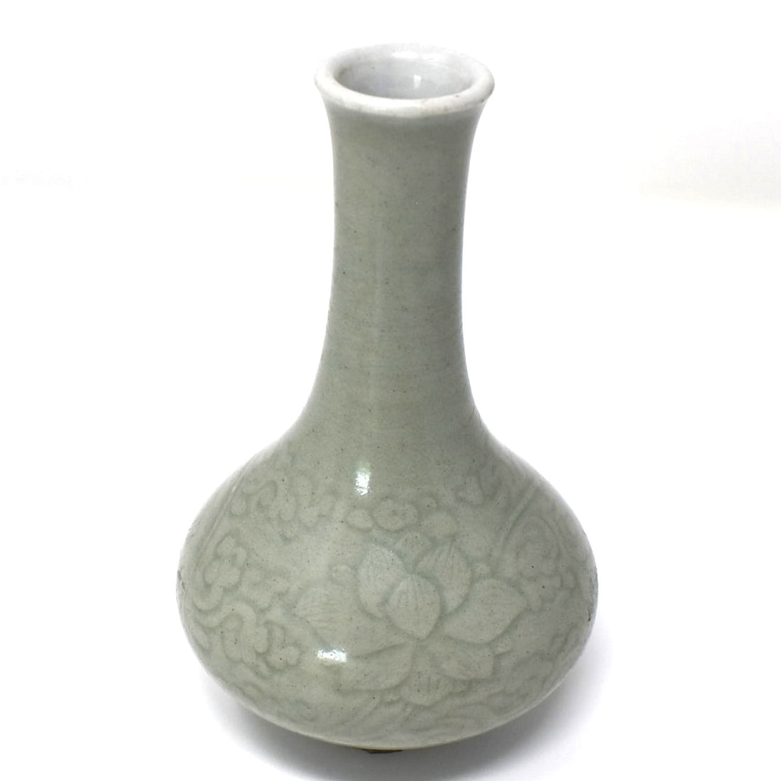Chinese carved celadon glazed porcelain bottle vase (1 of 16)