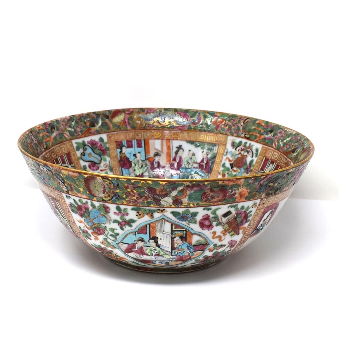 Large Chinese Canton Rose medallion porcelain punch bowl, 19th C. (1 of 19)