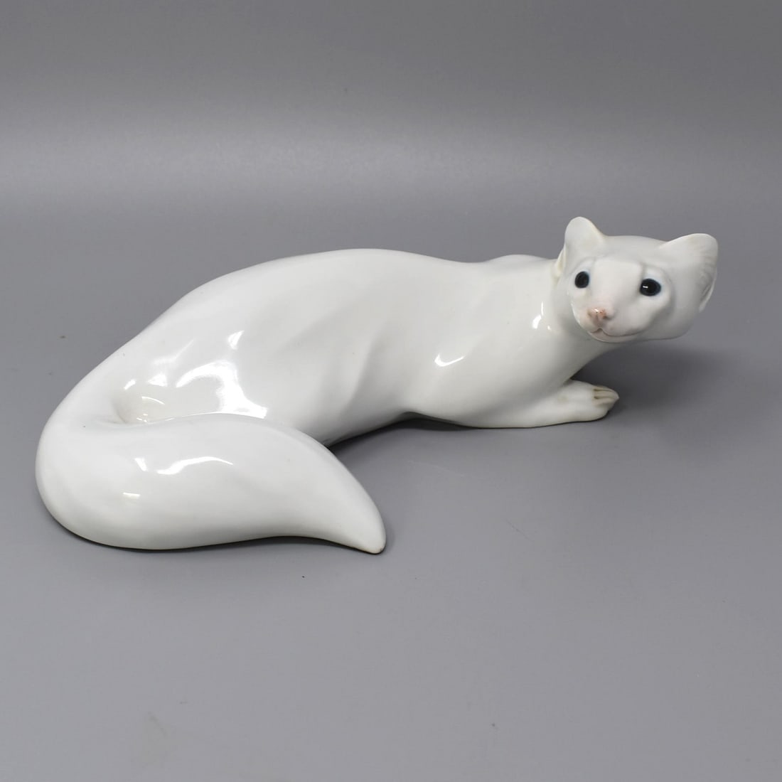 Vintage Heubach Germany porcelain figurine of white ferret (1 of 20)
