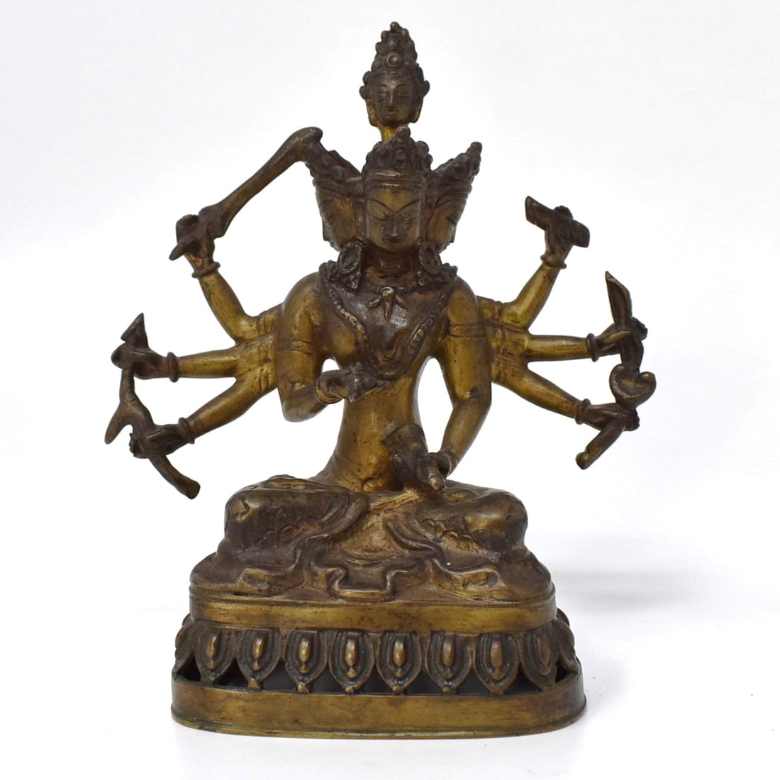 Tibetan bronze statuette of Usnisa Vijaya: An antique or vintage tibetan bronze statuette of Usnisa Vijaya. Approximate measurements: 5 1/2"H or 14 cm H
