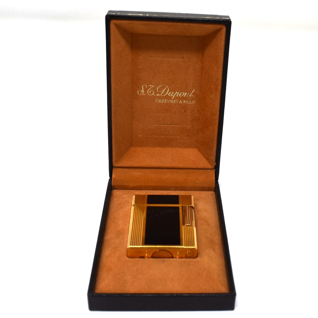 S.T. Dupont Gold plated and 'Laque de Chine' lighter in original case (1 of 14)