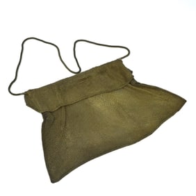 An antique gilt silver mesh purse