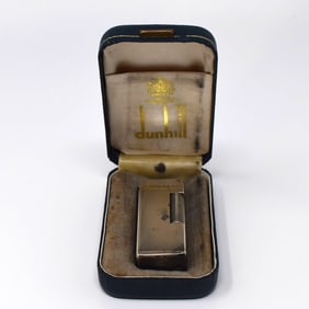 Vintage Dunhill silver-toned lighter in case