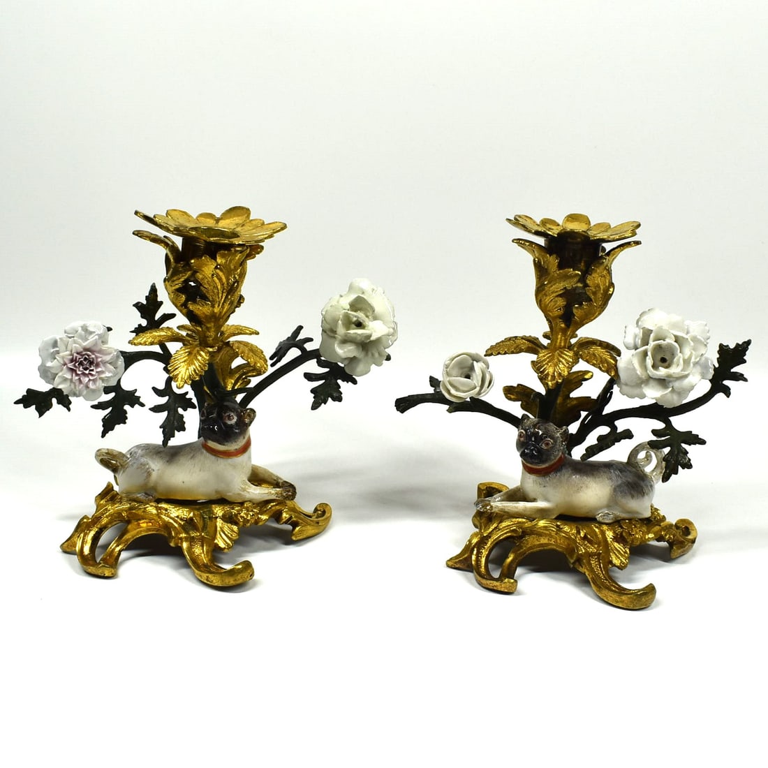 A pair of Meissen pugs mounted on gilt-bronze candelabra circa 1745-1750 (1 of 20)
