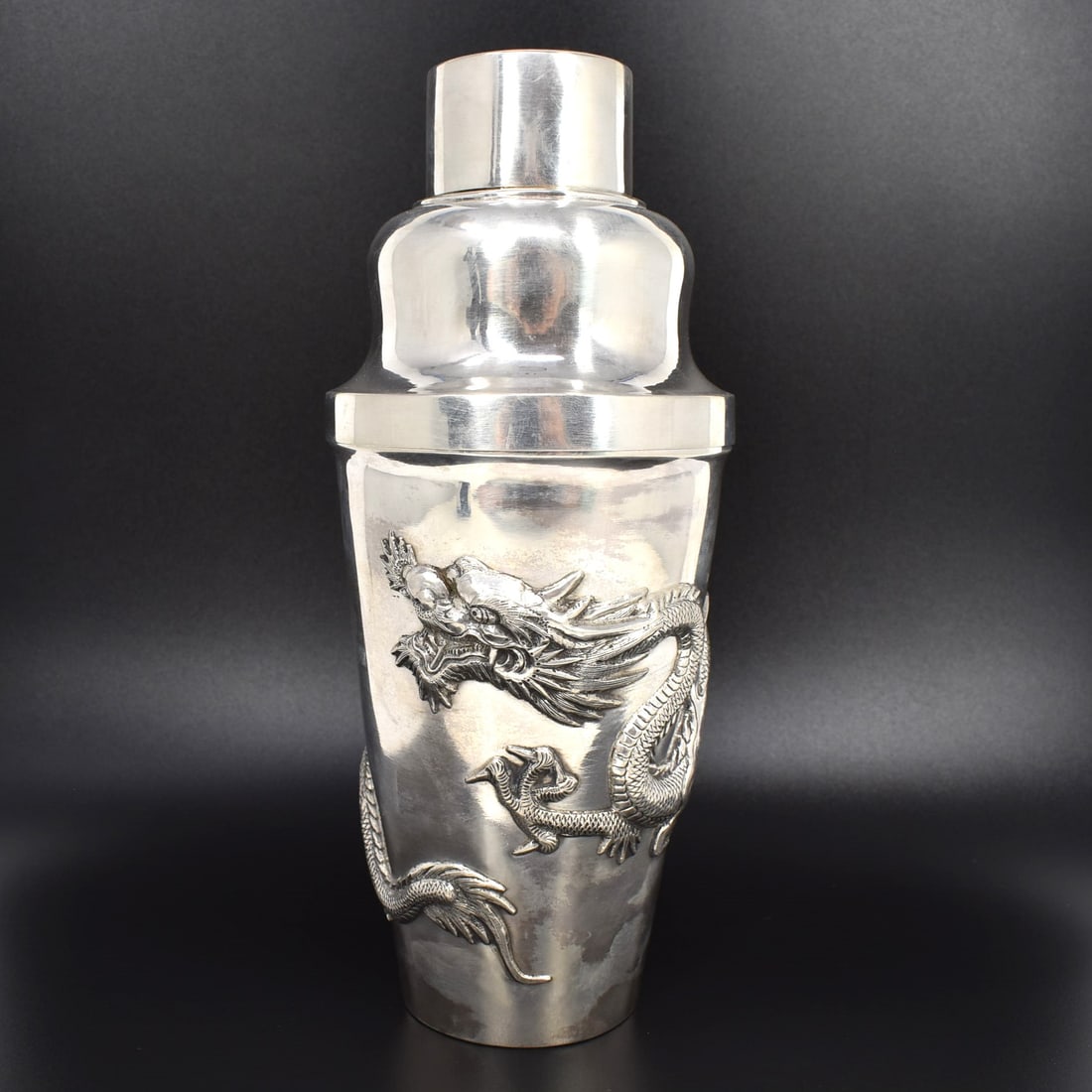 A Chinese export silver cocktail shaker by Wang Hing & Co (1 of 13)