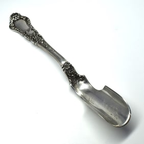 Antique Gorham sterling silver Baronial-old pattern cheese scoop