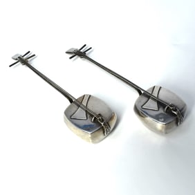 A pair of vintage Japanese sterling silver Shamisen salt & pepper shakers