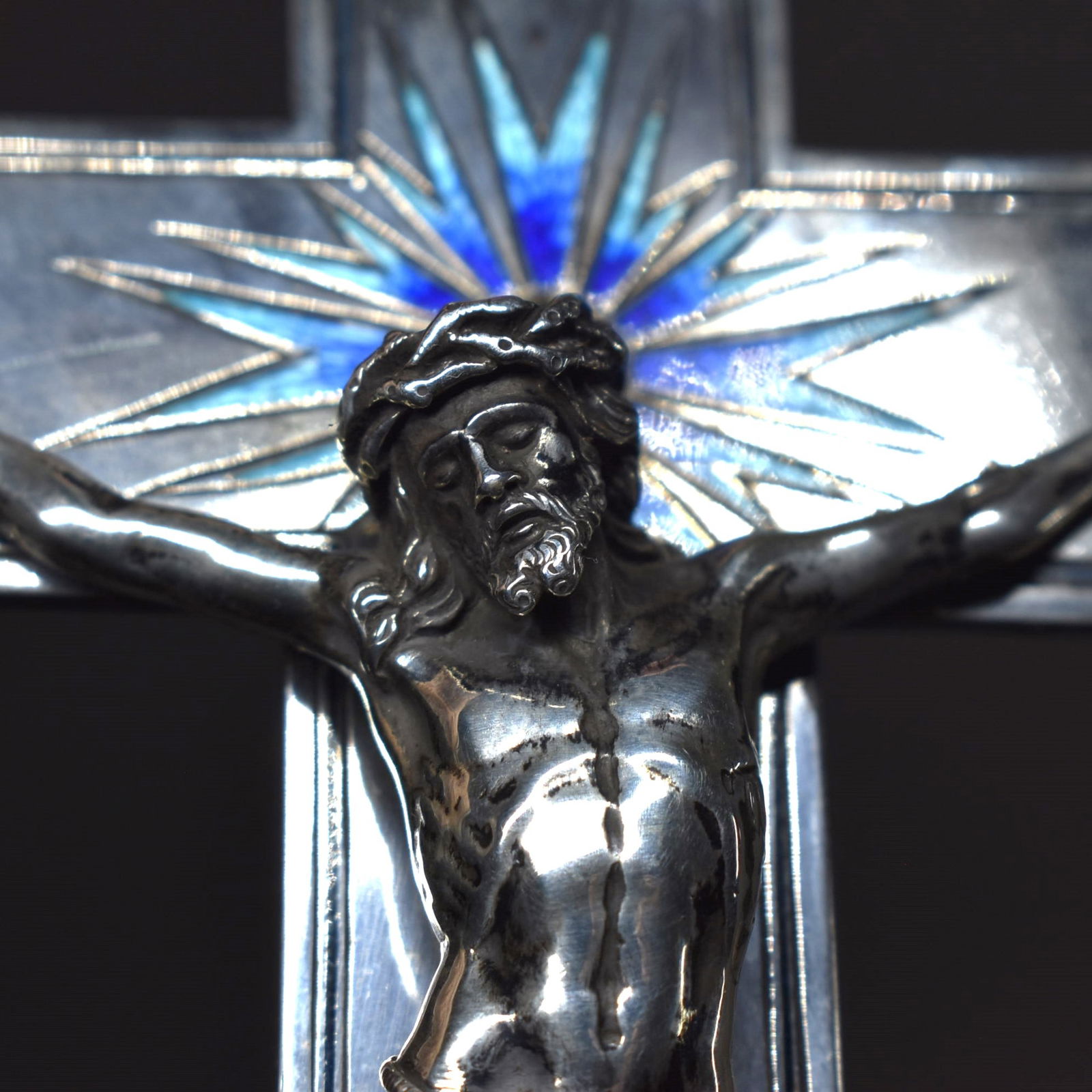Solid silver and enamel crucifix - 2