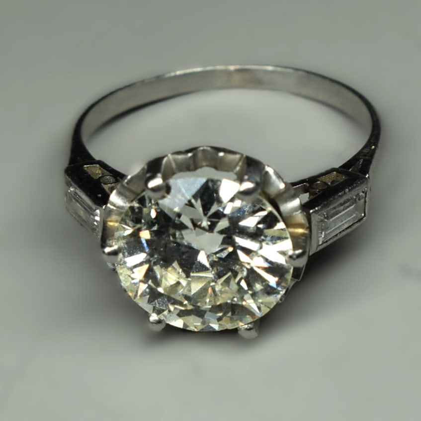 Retro 4.56 Carat diamond and platininum engagement ring (1 of 9)